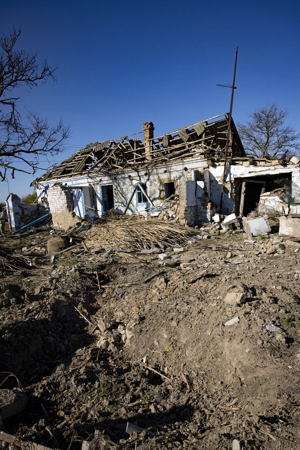 Serhi Zosimovin sukulaisten talo tuhoutui pommituksessa. Zosimovin setä kuoli iskussa.