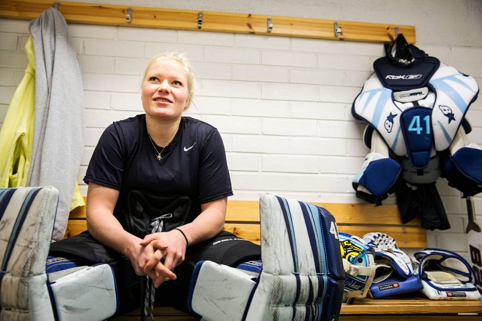 Dressing room life has become familiar to Rädy during his playing years.  Photo from 2014.