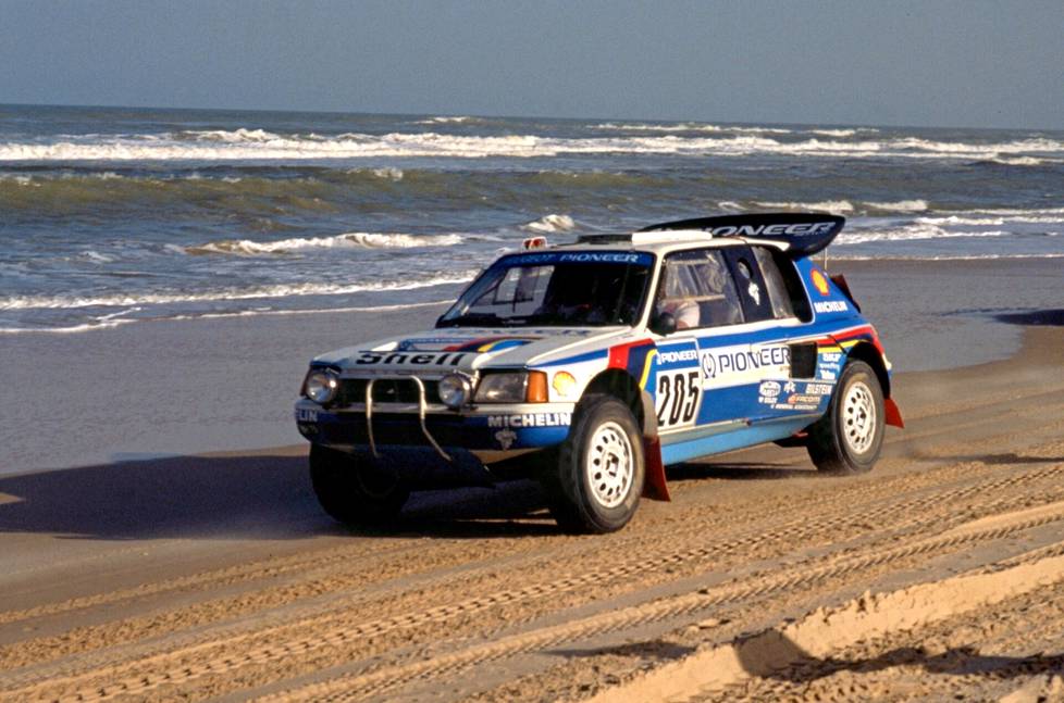 Juha Kankkunen Dakarin rantareitillä tammikuussa 1988.