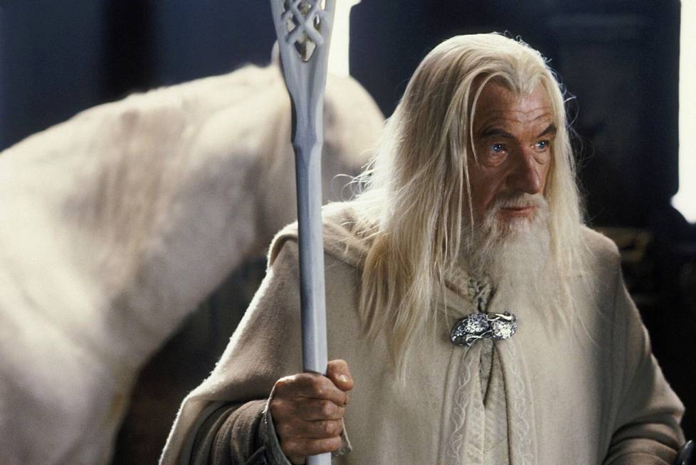Gandalfia näyttelevä Ian McKellen Taru sormusten herrasta: kaksi tornia -elokuvassa vuonna 2002.