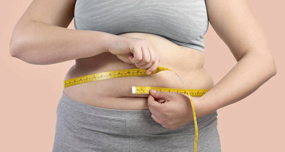 Lähes kolme neljästä 30 vuotta täyttäneestä miehestä on ylipainoinen, naisista kaksi kolmesta.
