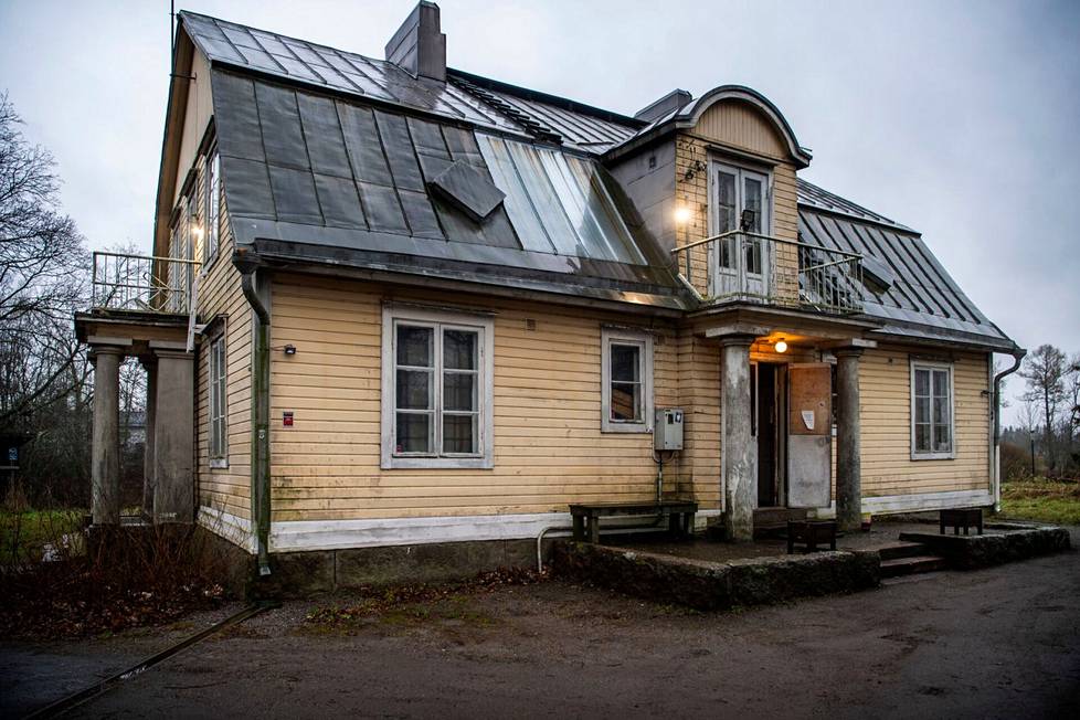 Johans eli Velmu-talo on remontin tarpeessa. Taloa vuokraavalla Vantaan elävän mu­siikin yhdistyksellä eli Velmulla ei ole rahaa korjata sitä.