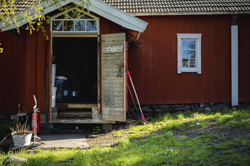 Saaristomatkailu: Björkön saari on paratiisi, jossa voi uida  ulkosaaristossa pahimpaankin sinileväaikaan - HS Turku 
