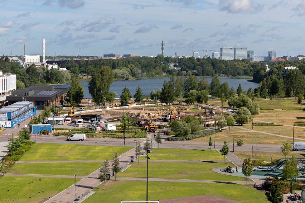 The summer park experiment will be implemented in the area near the southern shore of Töölönlahti.