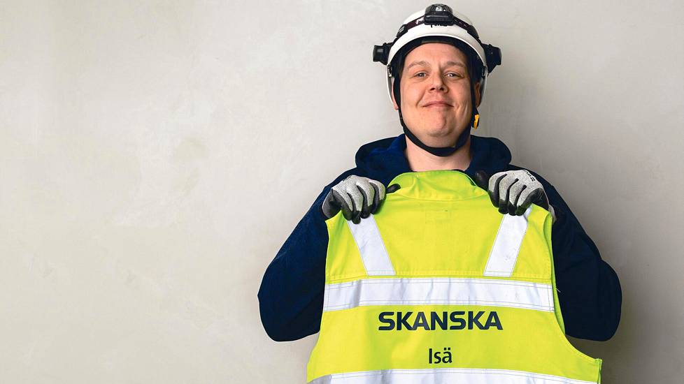 Skanskalla valitaan työasuun titteli myös työpaikan ulkopuolelta. Työnjohtaja Mikko Rantanen on Oliver-pojan isä.