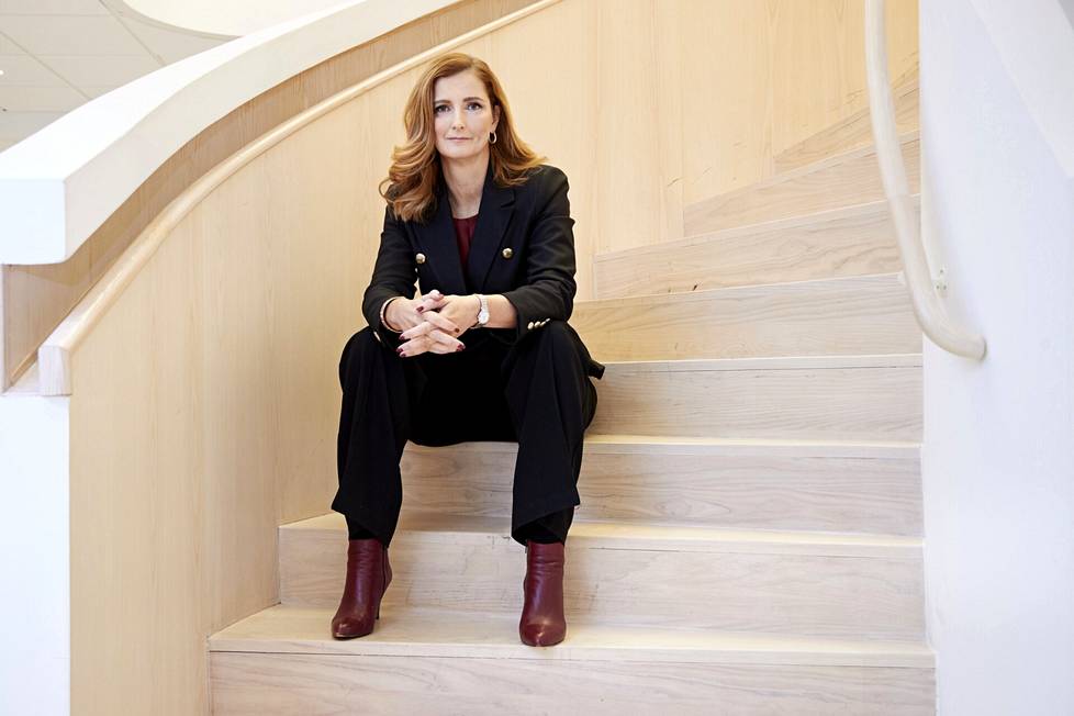 Stora Enson toimitusjohtaja Annica Bresky on ensimmäinen nainen suuren Helsingin pörssissä noteeratun yhtiön toimitusjohtajana. 