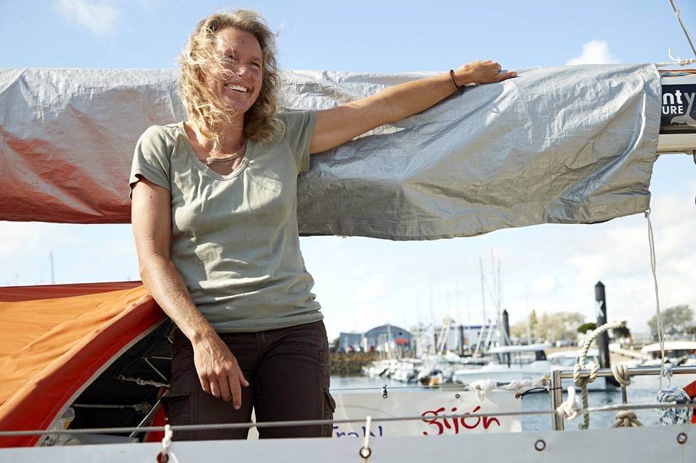 Kirsten Neuschäfer lähti ainoana naisena purjehtimaan maapallon ympäri Golden Globe Racessa.