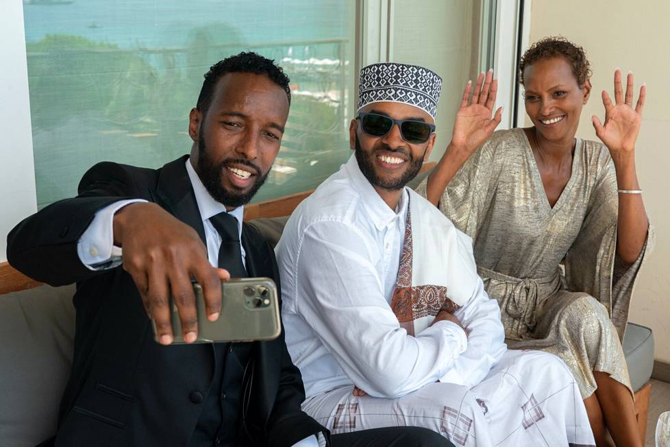 Omar Abdi, Khadar Ayderus Ahmed ja Yasmin Warsame.