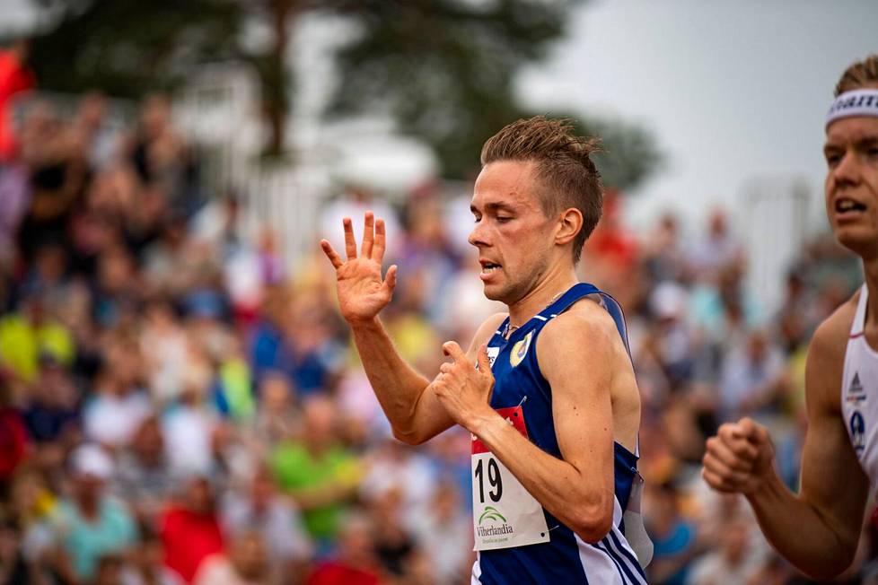 Arttu Vattulainen voitti 5  000 metrin Suomen mestaruuden Jyväskylässä heinäkuussa 2018.