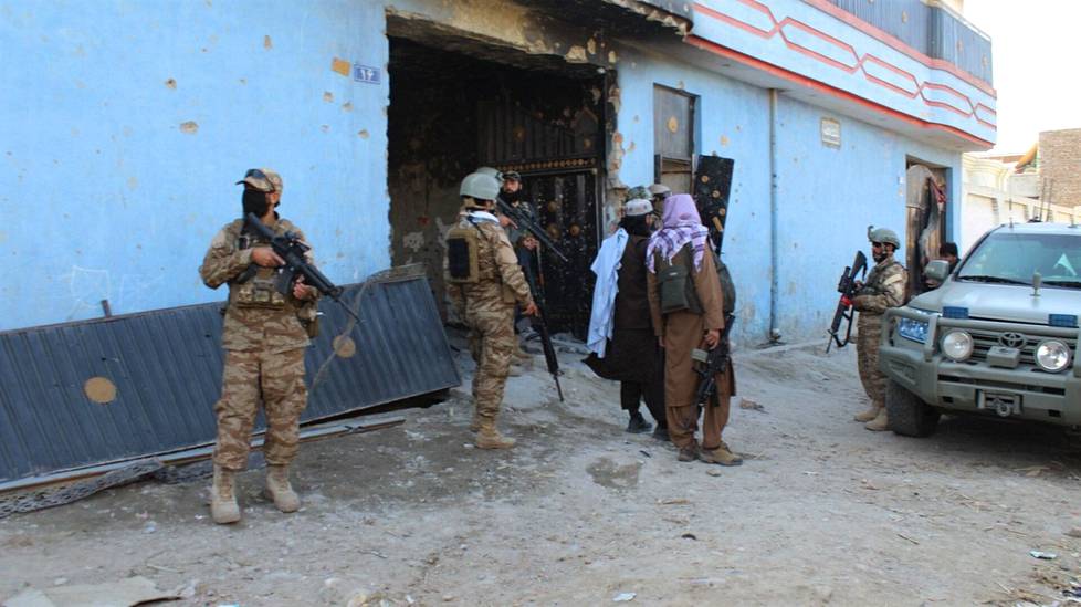 Talebanin turvallisuusjoukot etsivät Isis-taistelijoita Jalalabadissa 1. joulukuuta.