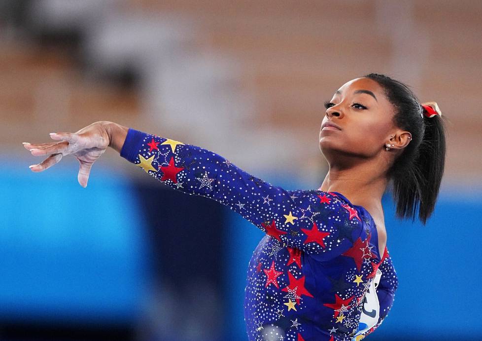 USA:n voimistelujoukkueen lääkäri käytti Simone Bilesia vuosikausia  seksuaalisesti hyväkseen – Biles on olympialaisten tähti ja puhuu aiheesta  väsymättä, jotta sama ei tapahtuisi kenellekään muulle - Urheilu 