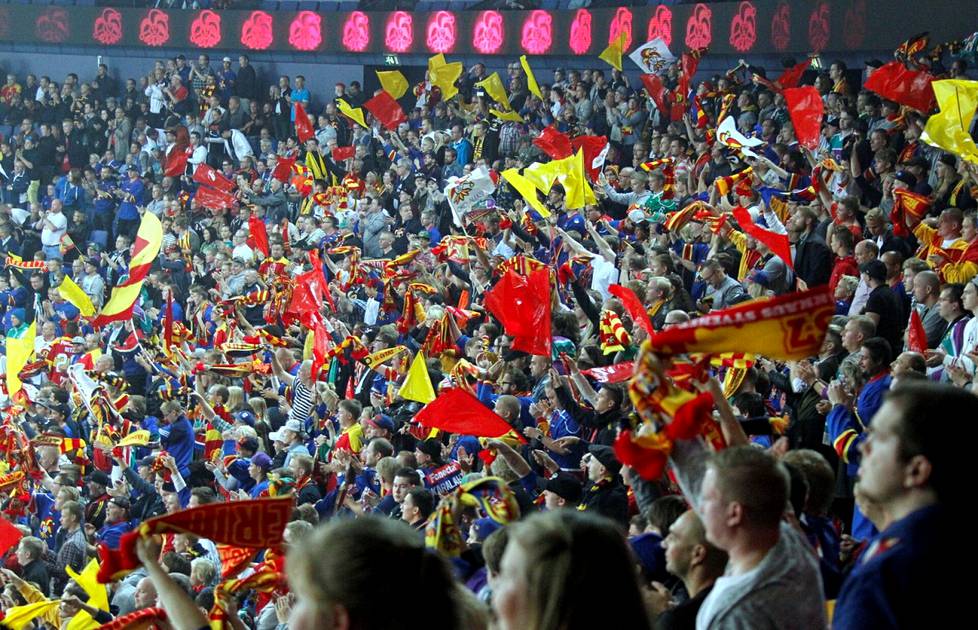 Joker fans at the south end in a match against Dinamo Minsk in 2014.