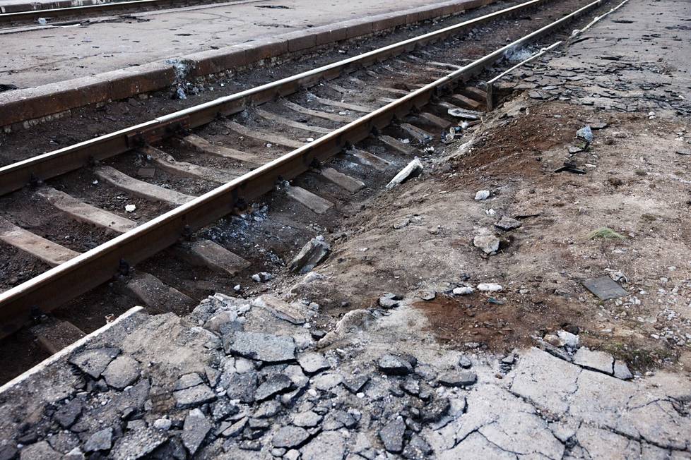 The Iskander missile hit a railway in Zaporizhia.