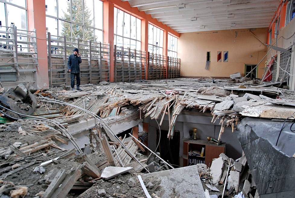 The floor of the sports hall has collapsed in Kharkov.  The picture is from Saturday.