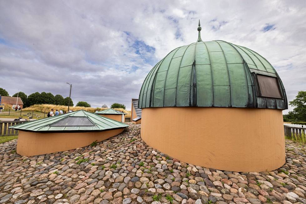 Tyko Brahen museokokonaisuuteen kuuluu myös osittain maanalainen Stjerneborg-observatorio, joka rakennettiin alun perin vuonna 1586 ja on osittain rekonstruoitu myöhemmin.