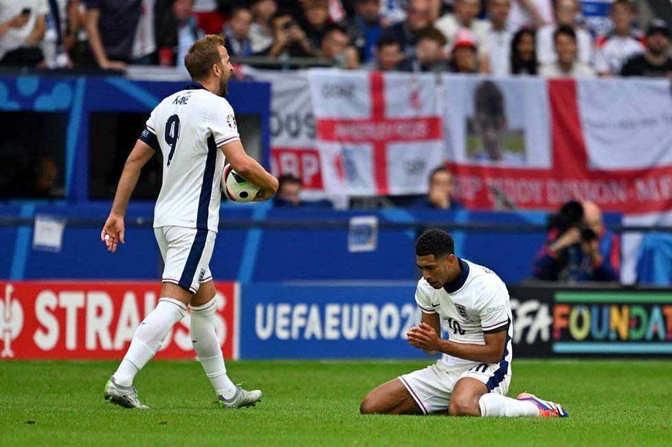 Jude Bellingham fell to his knees in the quarterfinals against Slovakia.