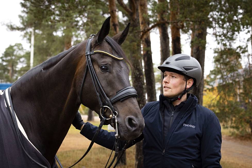 Henri Ruosteelle ei ole väliä, miltä hevonen näyttää tai millaisia kilpailutuloksia sillä on. Tärkeintä on tunne satulaan.