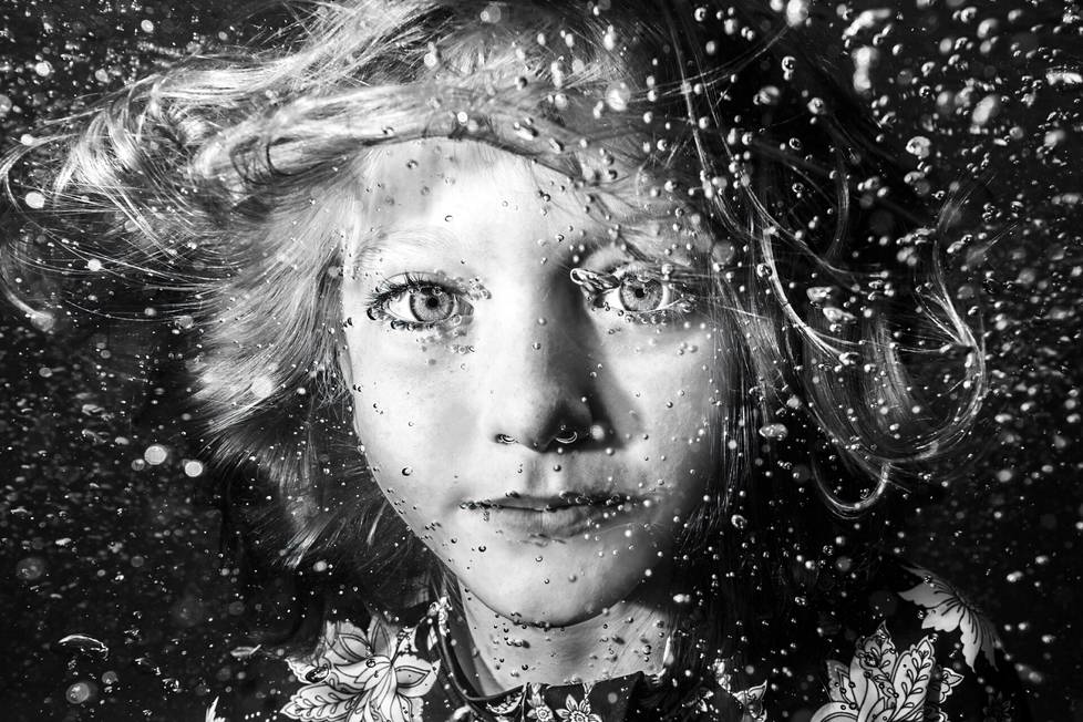 The best in the black photography series was awarded to Sarah’s Underwater World, where Australian Kerrie Burow has photographed a seven-year-old relative.