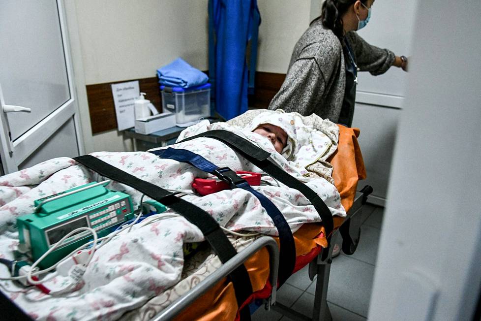 Zaporižžjan sairaalassa hoidettiin Mariupolista saapuneita lapsia.