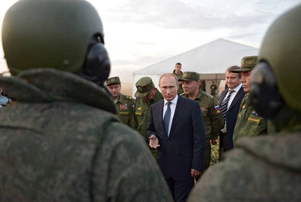 Venäjän presidentti Vladimir Putin on uhannut Ukrainaa ja länttä ”sotilaallisteknisillä” toimilla.