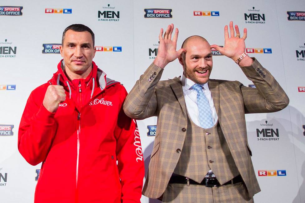 World champion Vladimir Klitschko (left) and his challenger Tyson Fury in November 2015 in Düsseldorf, Germany. 