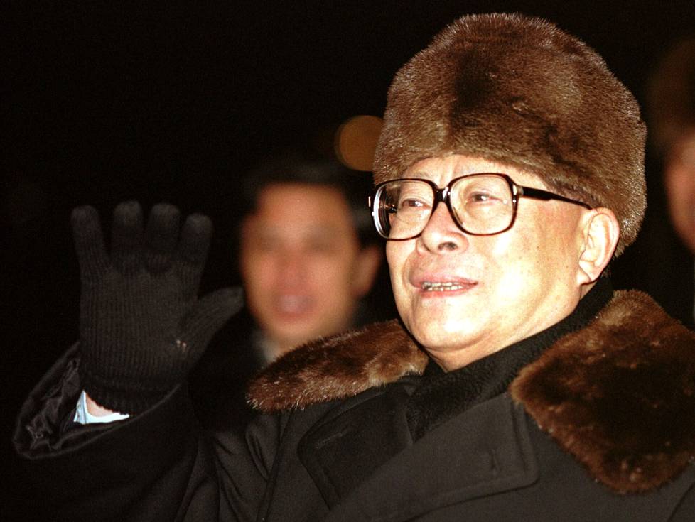Jiang Zemin oli ensimmäinen Kiinan johtaja, jota Wang Huning palveli 1990-luvulla.