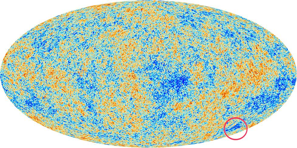 Kuva esittää avaruuden taustasäteilyn lämmön pieniä vaihteluita. Väritetyn kuvan siniset kohdat ovat aavistuksen viileämpiä ja punaiset lämpimämpiä. Rengastettu kohta on puhuttanut tutkijoita – onko se jälki törmäyksestä toiseen maailmankaikkeuteen?