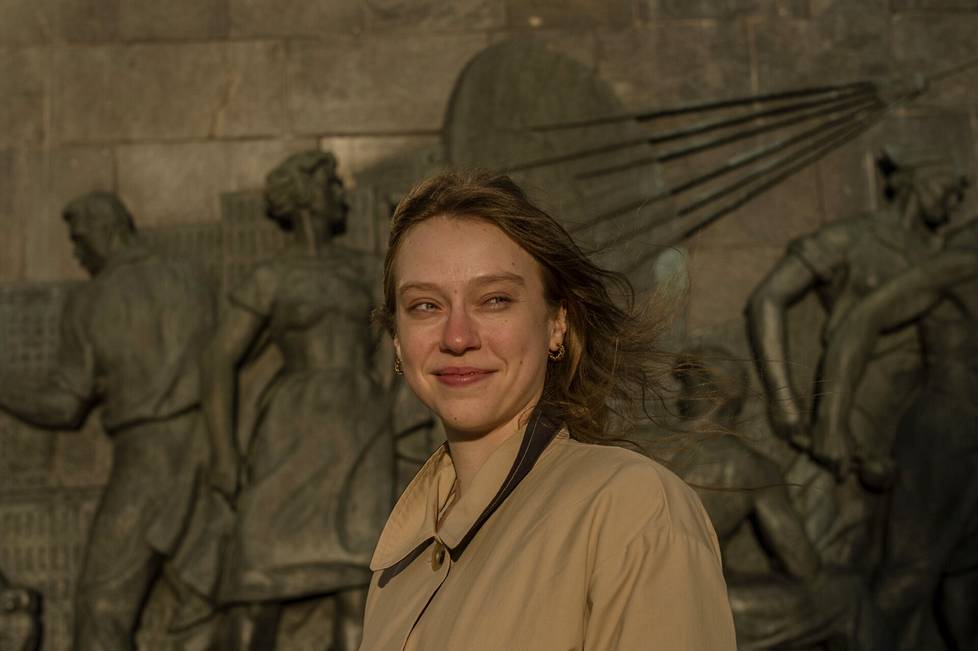 Anna Berger's head teacher is the respected documentary director Sergei Miroshnichenko.  