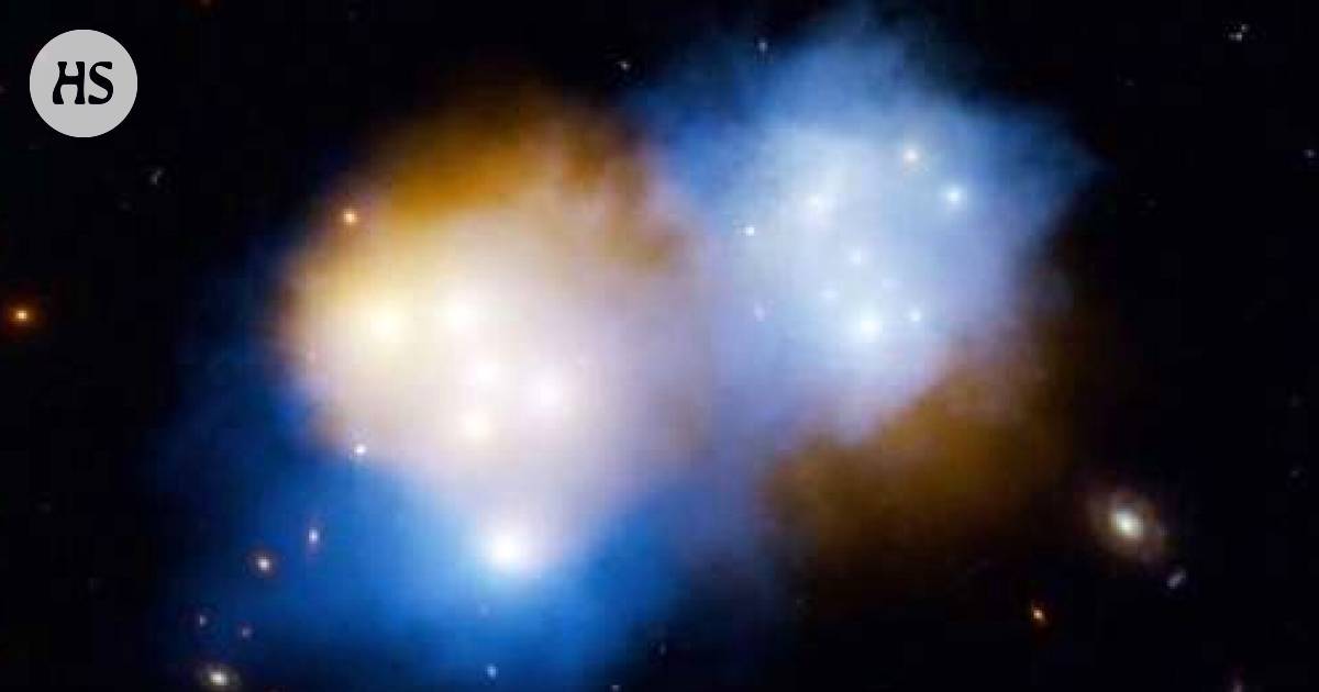 Dark matter flies when clusters of galaxies collide