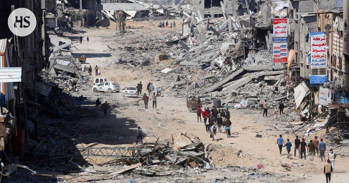 Photos reveal complete destruction when Gazans returned to Khan Junis