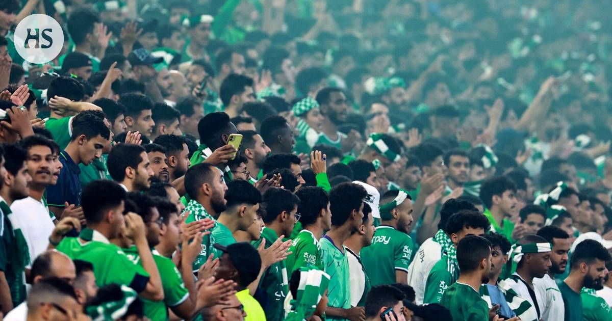 Saudi fans jailed for singing wrong song – Sports