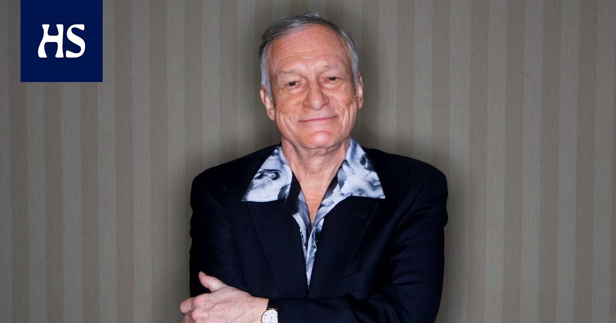 Hugh Hefner received the symbol of the NBA championship – the ring ended up at auction