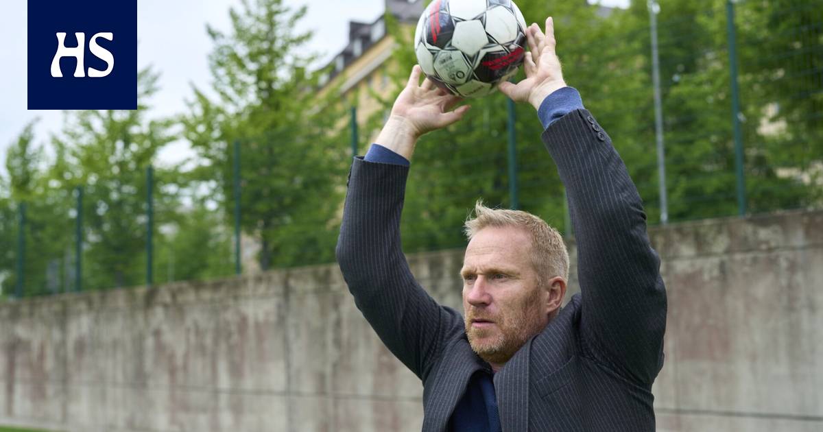 Coach Thomas Grønnemark made a surprising discovery and received a phone call that changed his life