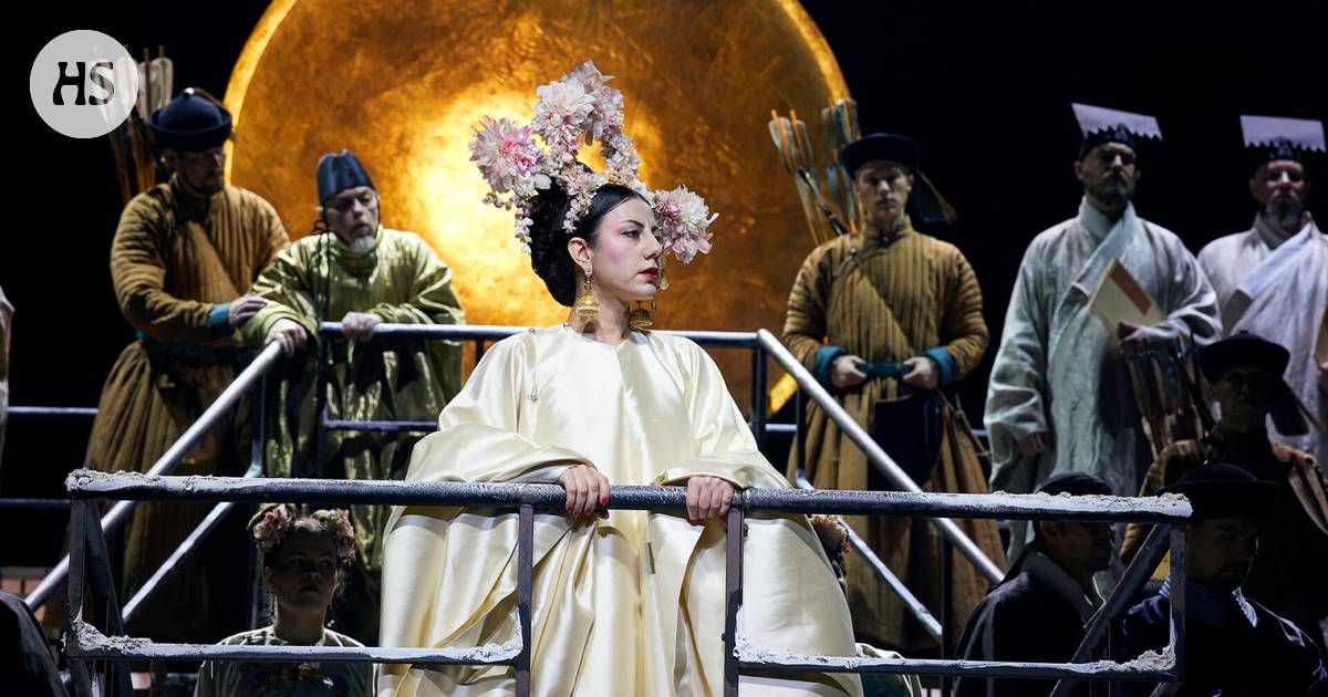 Ooppera-arvostelu: Kansallisoopperan Turandot on jähmeä ja  kirsikkapuukuvastoineen kliseinen - Kulttuuri 