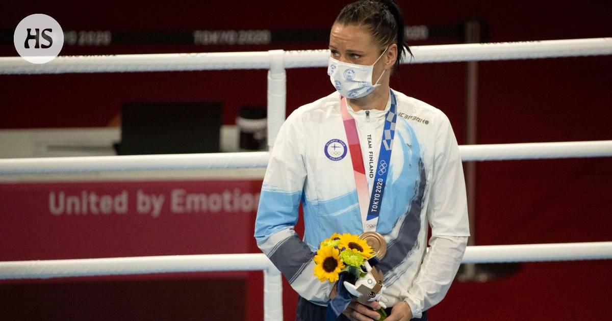 Olympialaiset ohi, Mira Potkonen kantoi Suomen lipun päättäjäisiin – HS  seurasi Tokion olympialaisia - Urheilu 