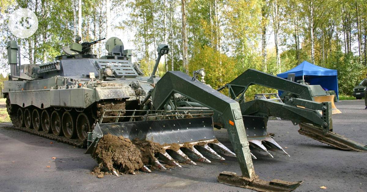 Suomi lähettää Ukrainaan kolme Leopard 2 -raivauspanssarivaunua, muu  tarvikelähetyksen sisältö pidetään salassa - Politiikka 