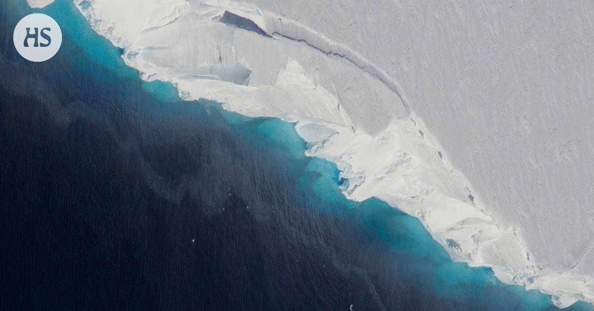 The ice masses of Antarctica are melting and as a result the continent is rising even more than expected