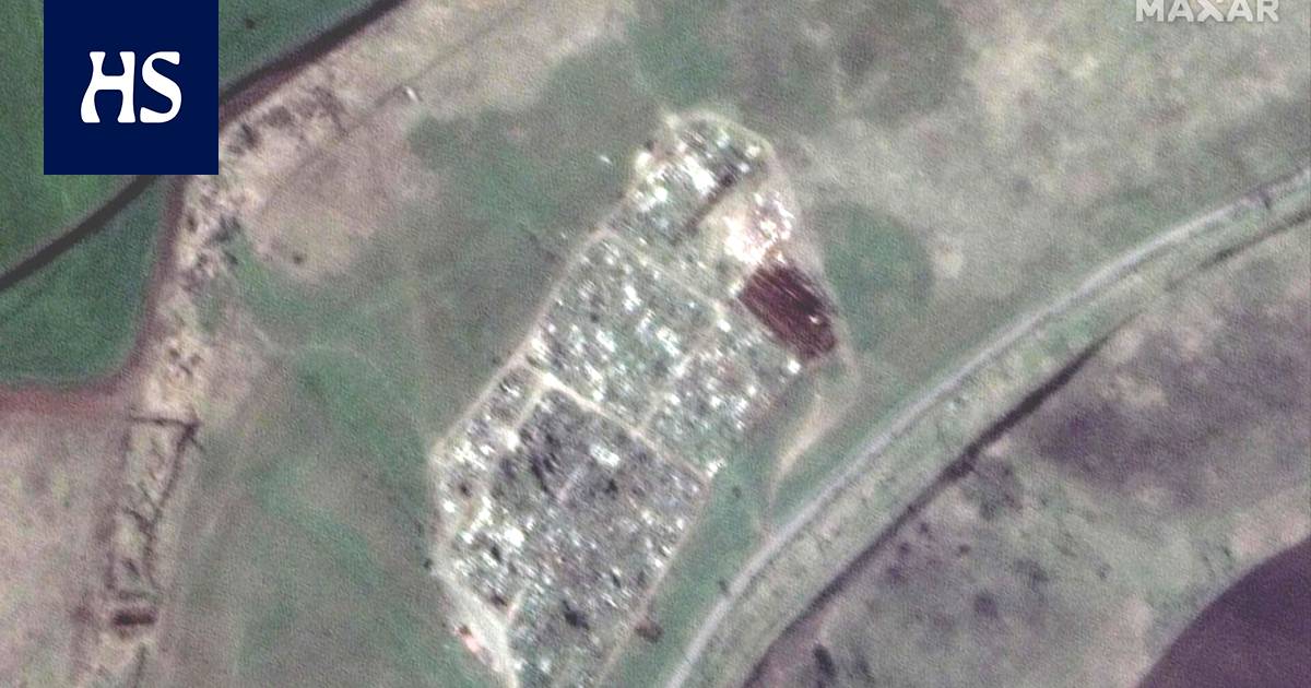 New satellite images show: Another mass grave is believed to have been found near Mariupol