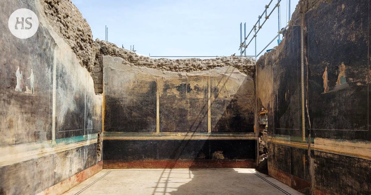 Exceptionally well-preserved paintings discovered in a ballroom at Pompeii’s ruins
