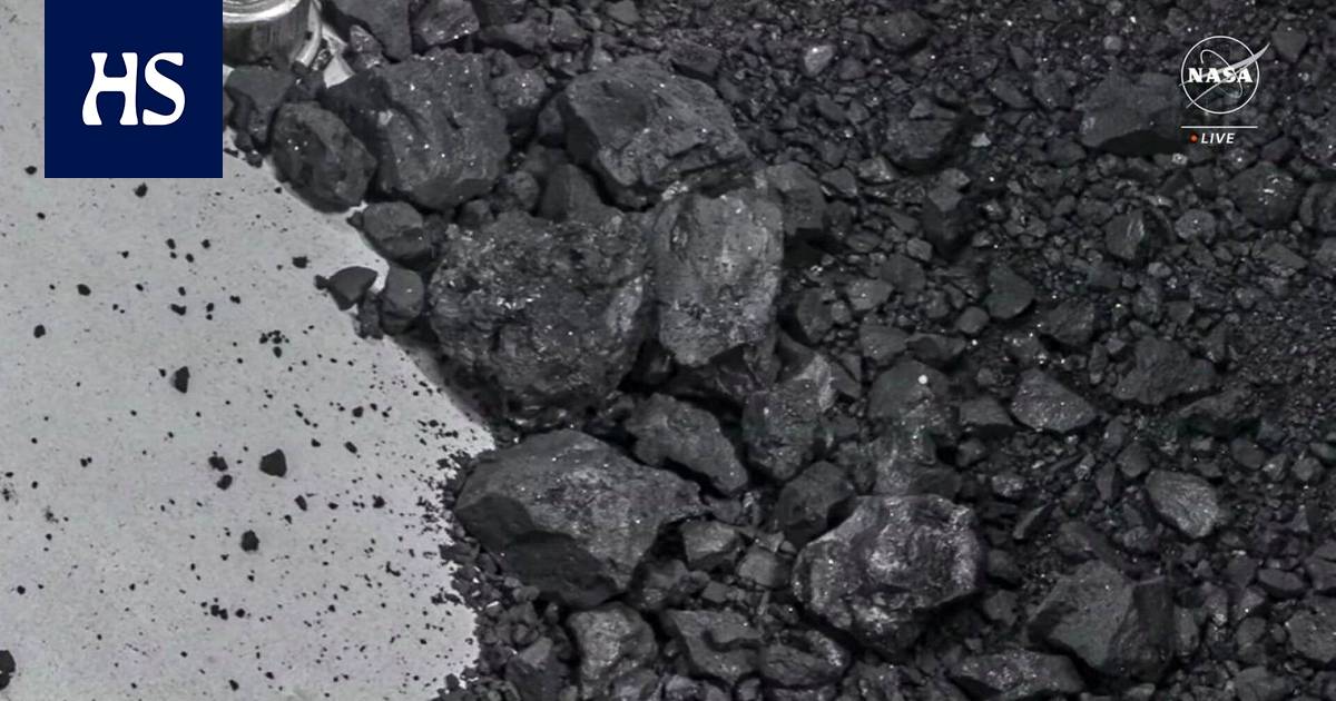 Вода и въглерод, открити в проба от астероид Bennu