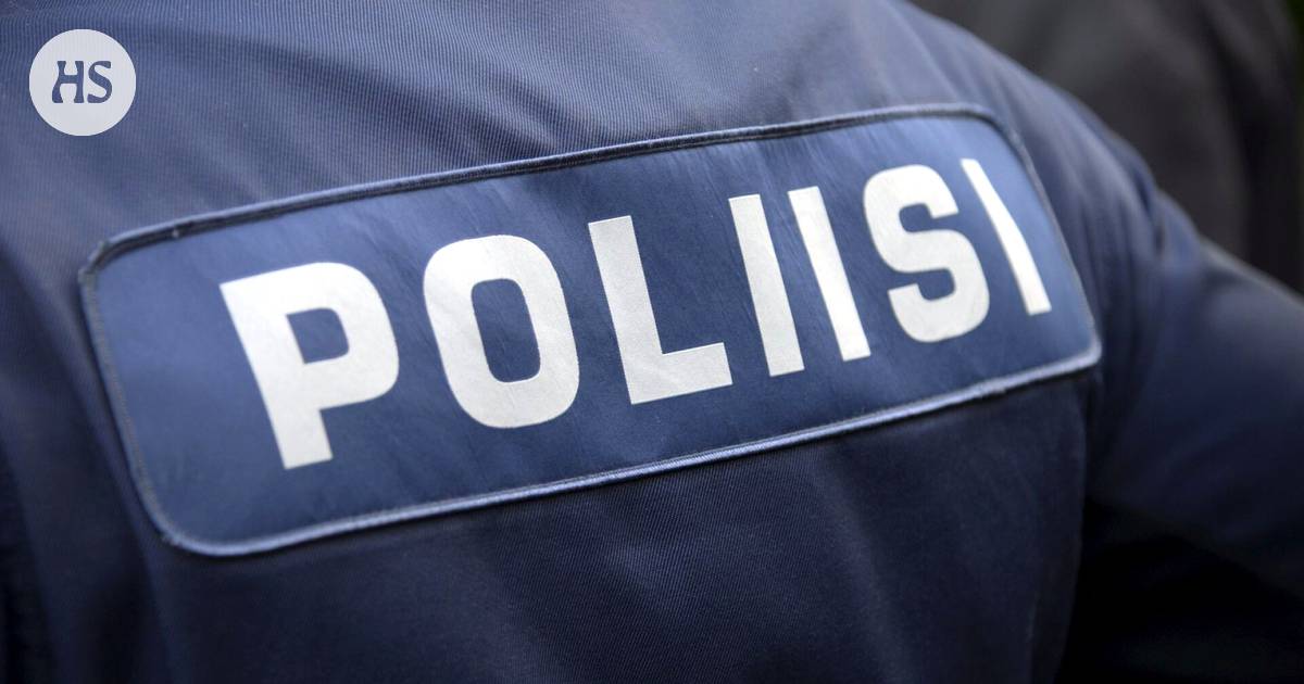 Lounais-Suomen poliisilla kiireinen viikonloppu: Turussa pidätettiin  henkilöt, joiden epäillään varastaneen purjeveneen ja seilanneen Ruotsiin -  Kotimaa 