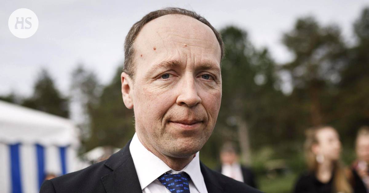 Perussuomalaisten puheenjohtaja Jussi Halla-aho on eronnut  nationalistisesta Suomen sisu -järjestöstä - Politiikka 