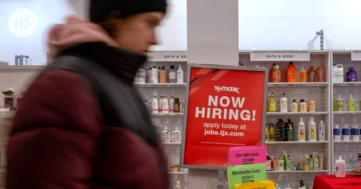 Job vacancies in the U.S. reach lowest point since over three years