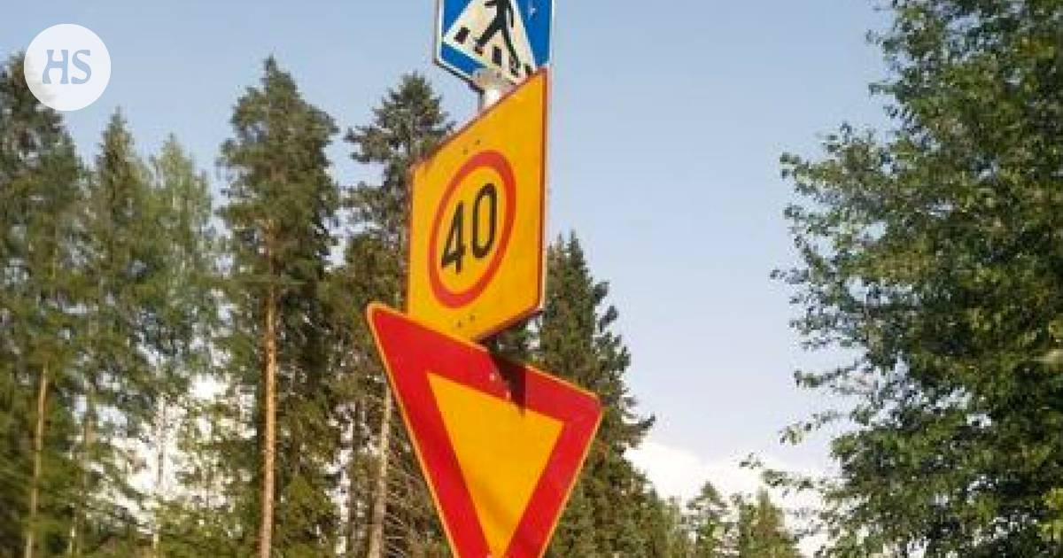 Espoon Tuomarilassa on ”kustannustehokas” liikennemerkki — Osaatko lukea  tämän merkin yhdellä vilkaisulla? - Espoo 