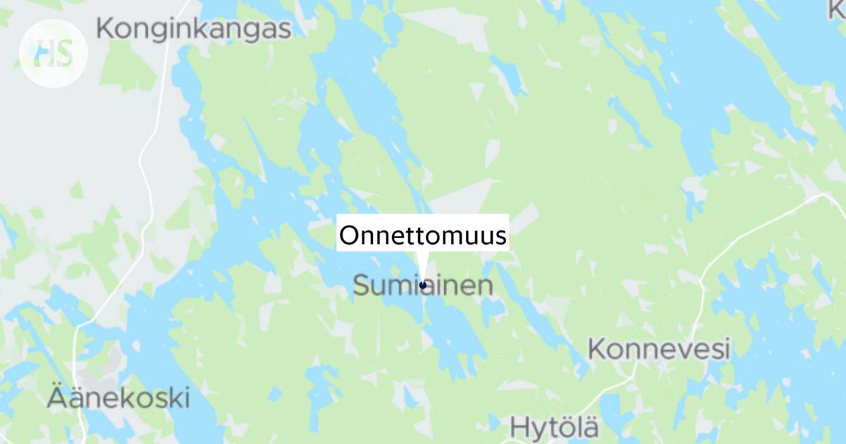 Syövyttävää ainetta kuljettanut säiliö kaatui Sumiaisissa, pelastuslaitos  kerää ainetta pois - Kotimaa 