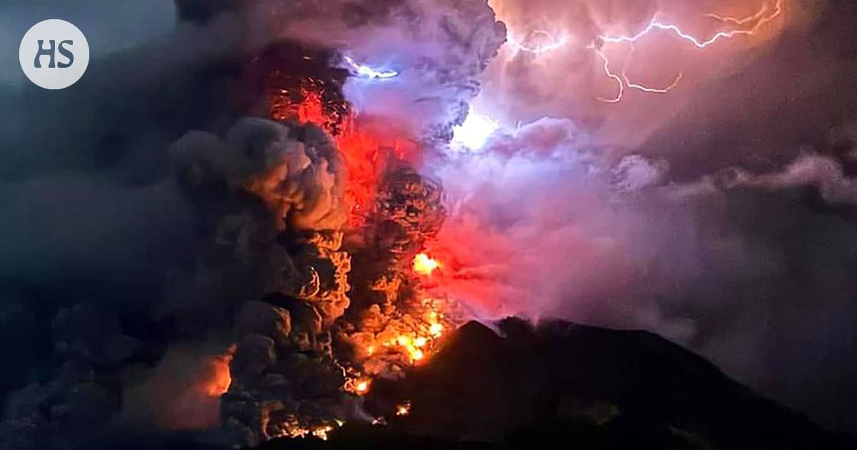 Volcanic Eruption Forces Thousands to Evacuate