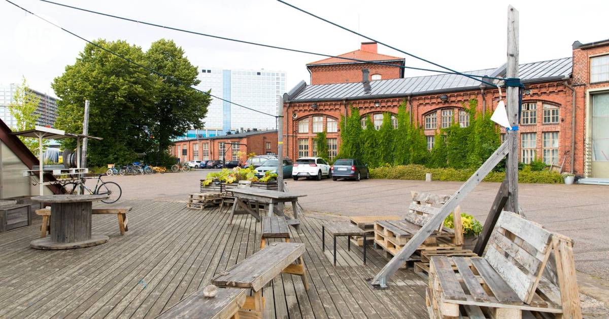 Pasilan vanhoista veturitalleista voi tulla uusi kulttuurialue Helsinkiin:  Öisiä keikkoja, puistoalue pilvenpiirtäjien naapuriin - Kaupunki 