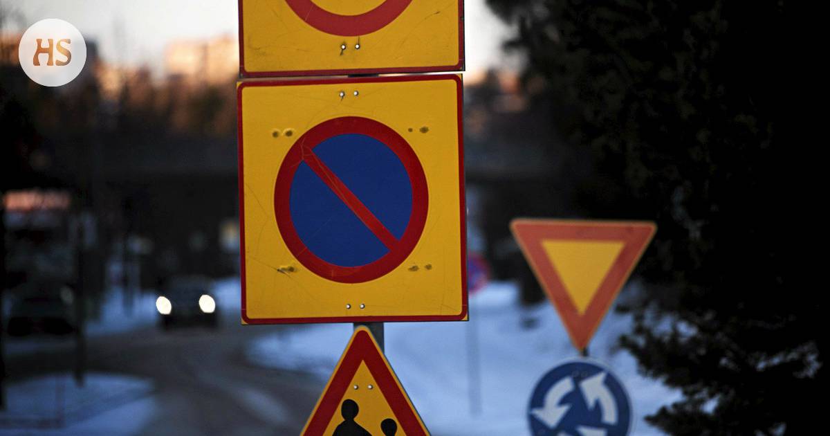 Tämän liikennemerkin autoilijat ovat unohtaneet – yleisimmät  pysäköintivirheet Helsingissä - Autot 