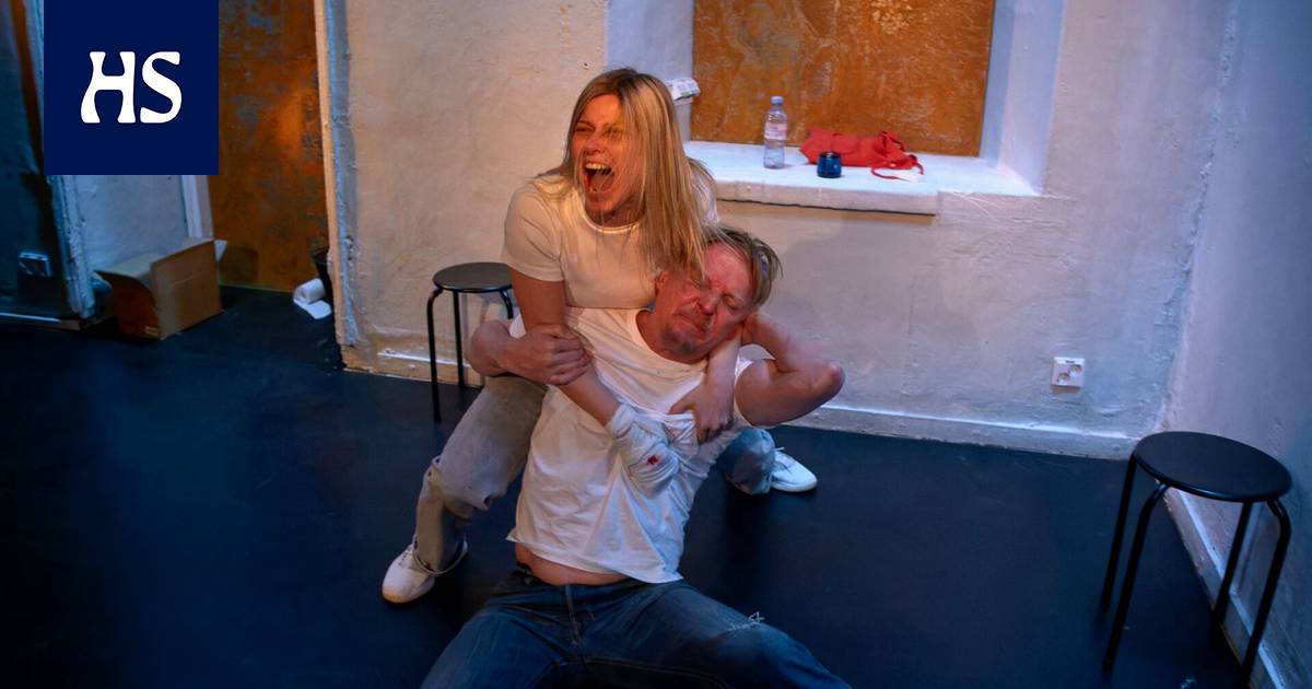 Journalists are thrown into a cell in Pasi Lampela’s great novelty play