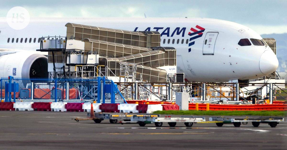 Latam plane crashes suddenly in due to cabin crew member error, WSJ reports